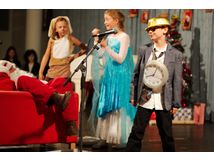 Santa, the Beard and the Elfbox